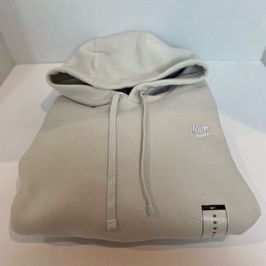 Nike Club Pullover Hoodie Men’s Medium Tan